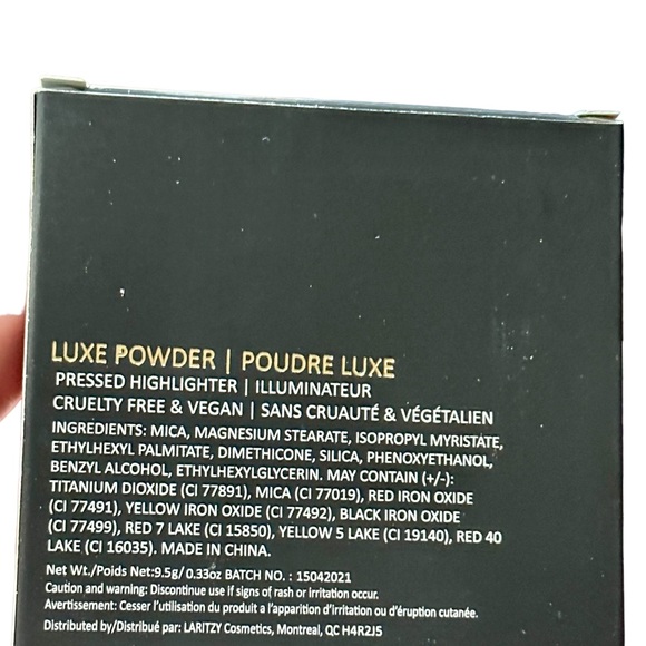 NWT Laritzy Luxe Powder Pressed Highlighter Illuminator - Warm Peach - Picture 3 of 3